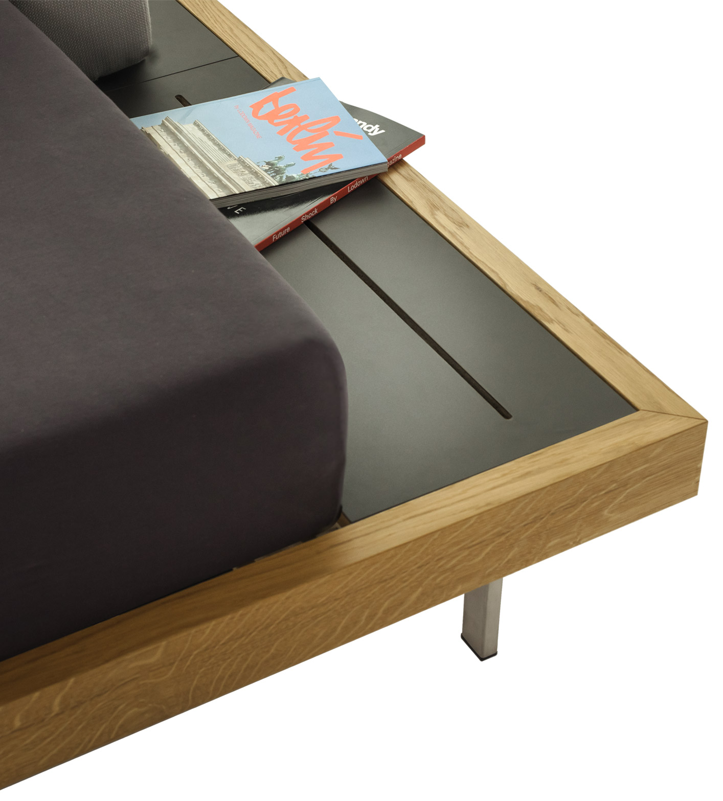 Ablage aus Vinyl mit Magazinen